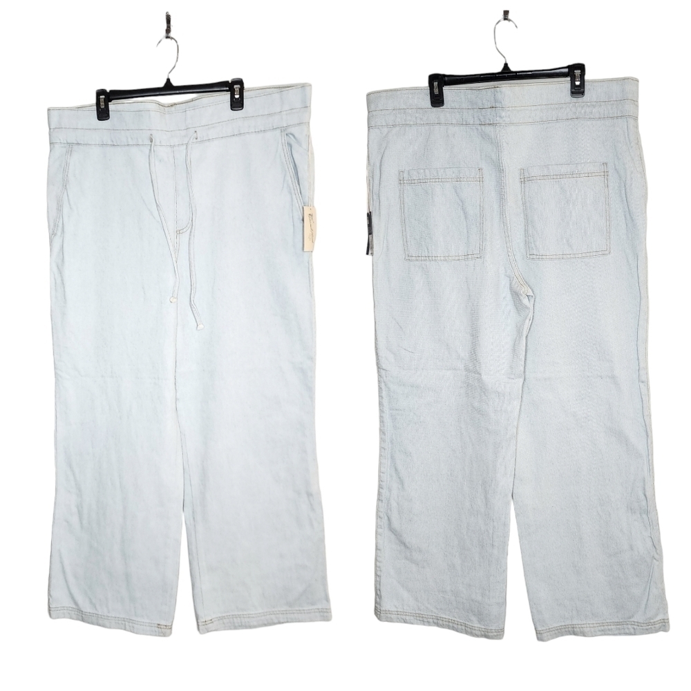NWT Universal Thread Wideleg Drawstring Light Denim Jeans Women's‎ Size 14